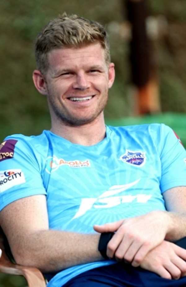 कोलकाता नाइट राइडर्स ने 2022 आईपीएल मेगा नीलामी में सैम बिलिंग्स को 2 करोड़ रुपये में खरीदा